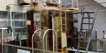 快訊／台南南部發電廠意外！1工人「掉進鹽酸槽」10人吸入性嗆傷