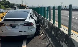國3龍井段變換車道不當釀事故!閃避車輛再撞另車 4人擦挫傷送醫