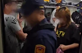 台鐵奧客! 女子搭霸王車還在車內抽菸