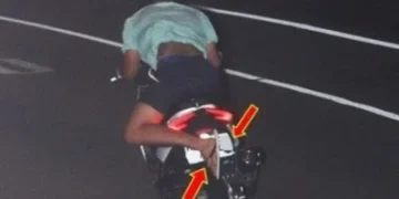 腳遮車牌意圖逃避超速取締! 苗栗機車騎士異想天開仍難逃法網
