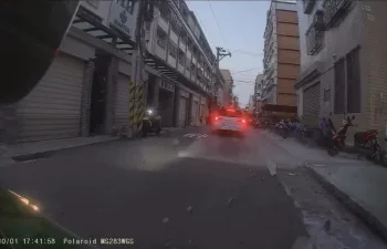 潭子住宅大廈外牆磁磚掉落　民眾驚呼「大樓磁磚掉落」！都發局：限期改善否則最高罰30萬