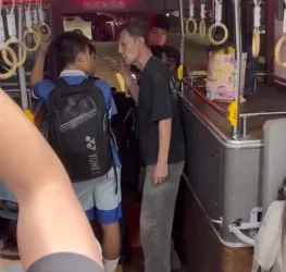 國中生公車內與老翁擦撞遭訓斥網友怒了！　校方：提供必要的協助與支持   