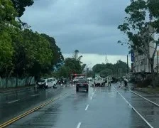 花蓮民間救護車撞兩車釀1死3傷! 疑因天雨路滑失控闖入對向車道釀慘劇