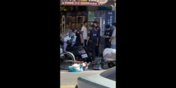 豐原中正路爆肢體衝突!2男口角互毆雙雙掛彩 警方到場逮人