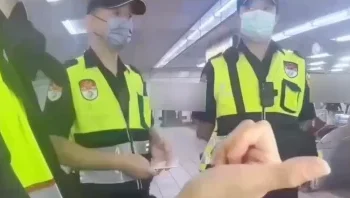 三個月內第二起！北捷忠孝新生捷運站女子被潑不明液體　警調監視器追緝中