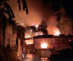 台中外埔凌晨惡火！鐵皮住宅延燒竹林　1男1女命喪火場