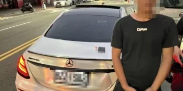 網友直擊台中北區「來了第二台警車」 真相曝光!男疑毒駕遭逮扣車