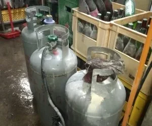 台東餃子館疑似瓦斯氣爆起火！　3人受傷送醫