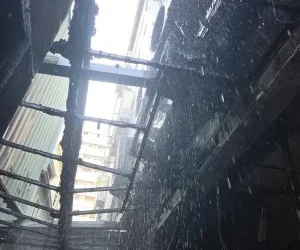 台中西屯住宅火警！1樓後方陷火海燒毀25平方公尺　消防急射水搶救