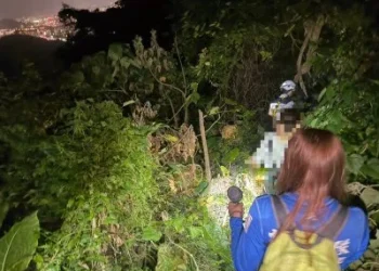 國慶連假柴山傳迷途！女獨闖北壽山　搜救人員打燈呼喊急尋人