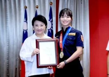跆拳道4段女警超強！國際賽奪10面獎牌　成台中警局首位女性警技教官