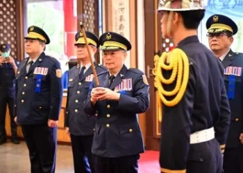 警政署秋祭追思殉職警察英靈　署長張榮興率員警代表致敬先賢