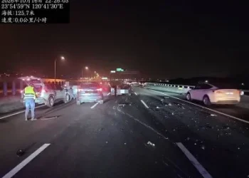 國道3號5車連環車禍！　7人受傷送醫