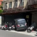 酒駕肇事！三重廂型車衝撞多輛機車開上人行道　男駕駛酒測值超標