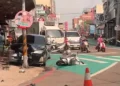 駕車打瞌睡肇逃！彰化自小客車撞倒79歲翁再撞號誌桿　駕駛落跑