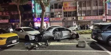 中壢深夜驚傳連環撞！37歲男接連衝撞8車釀4傷　無酒毒反應竟又襲警